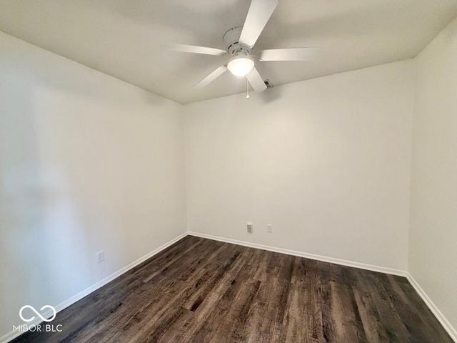 954 Greenwood W, Greenwood, IN 46142