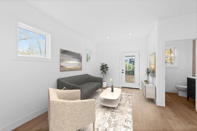 3129 Hackberry Street, Cincinnati, OH 45207