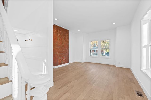 3129 Hackberry Street, Cincinnati, OH 45207