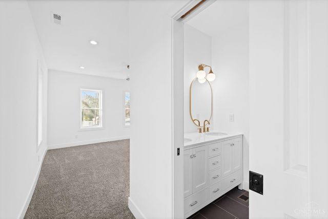 3129 Hackberry Street, Cincinnati, OH 45207