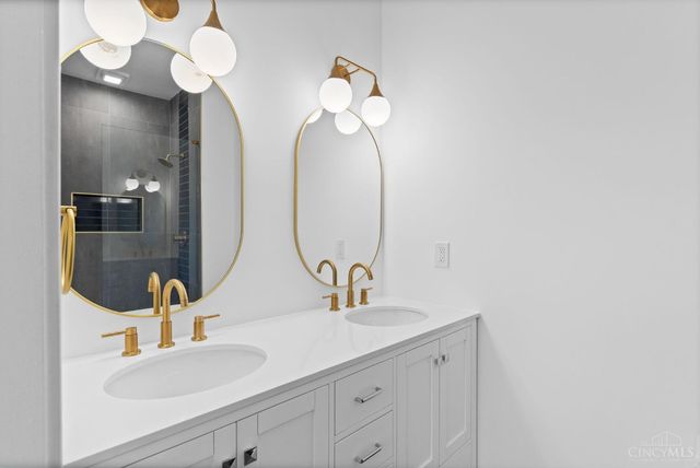 3129 Hackberry Street, Cincinnati, OH 45207