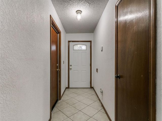 10145 Southridge Drive, Oklahoma City, OK 73159