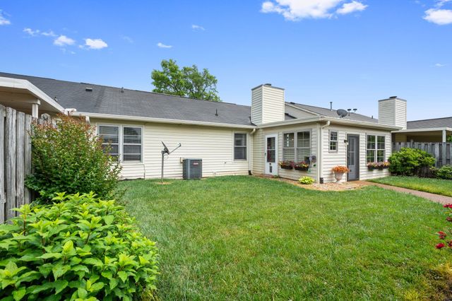 2123 River Chase Dr, Murfreesboro, TN 37128