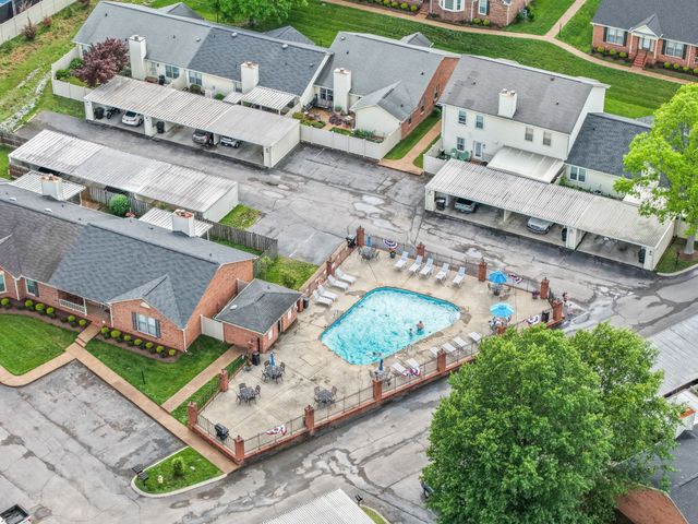 2123 River Chase Dr, Murfreesboro, TN 37128
