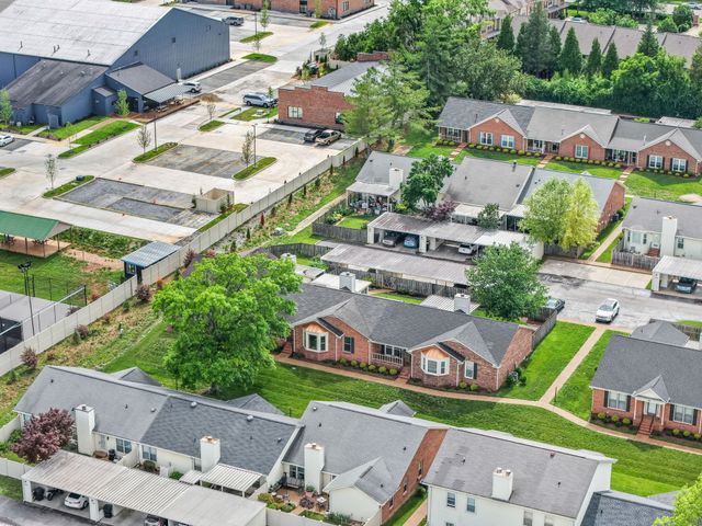 2123 River Chase Dr, Murfreesboro, TN 37128