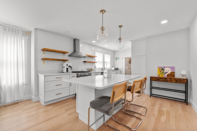 118 Spring St 118, Watertown, MA 02472