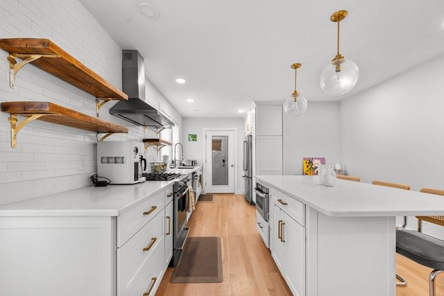 118 Spring St 118, Watertown, MA 02472