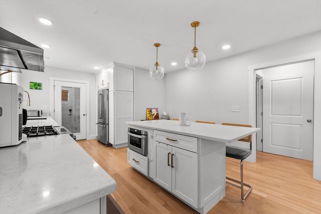 118 Spring St 118, Watertown, MA 02472