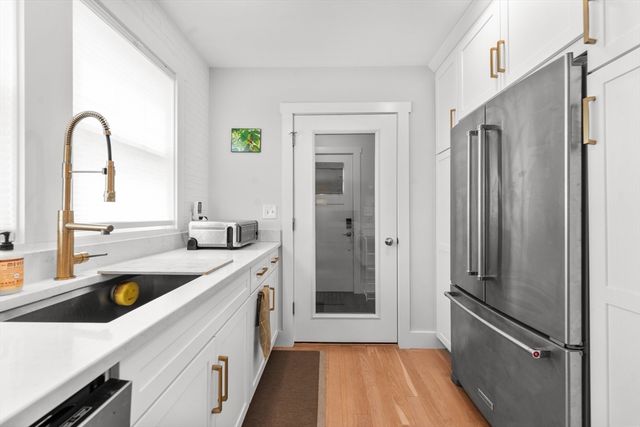 118 Spring St 118, Watertown, MA 02472