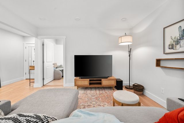 118 Spring St 118, Watertown, MA 02472