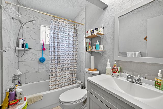 6822 Zapata Drive, Houston, TX 77083