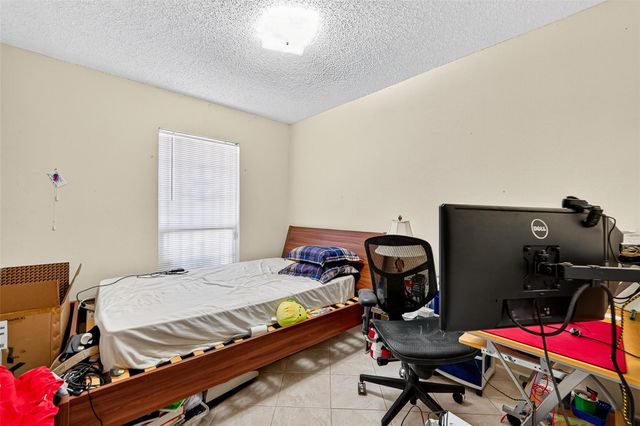 6822 Zapata Drive, Houston, TX 77083