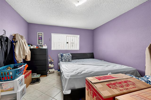6822 Zapata Drive, Houston, TX 77083
