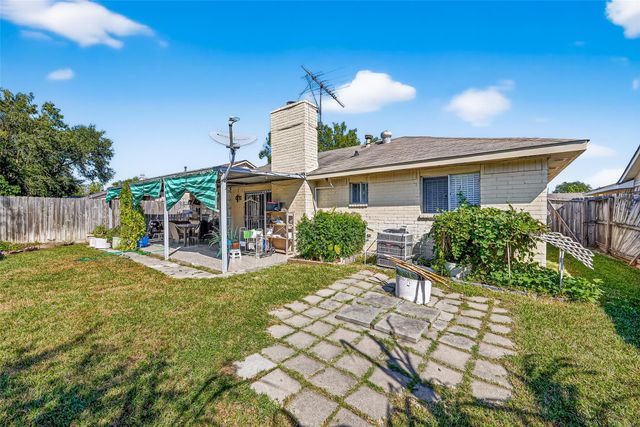 6822 Zapata Drive, Houston, TX 77083