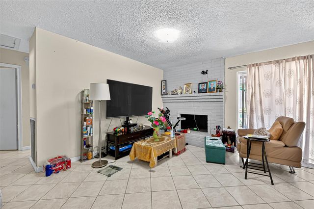 6822 Zapata Drive, Houston, TX 77083