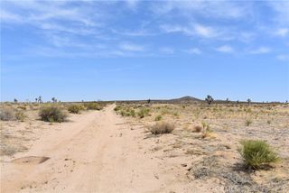 15500 Ave F8 E, Lancaster, CA 93535