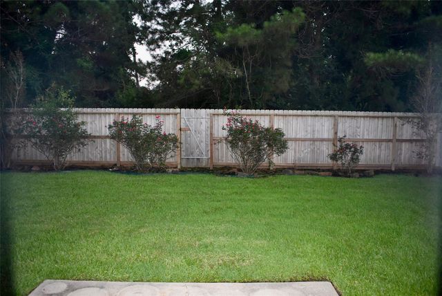 410 Laurel Sage Drive, Kingwood, TX 77339