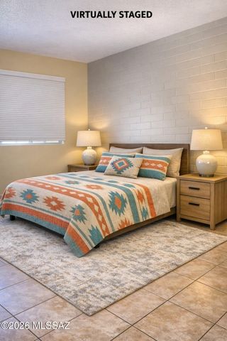 26 W Calle Del Chancero, Green Valley, AZ 85614