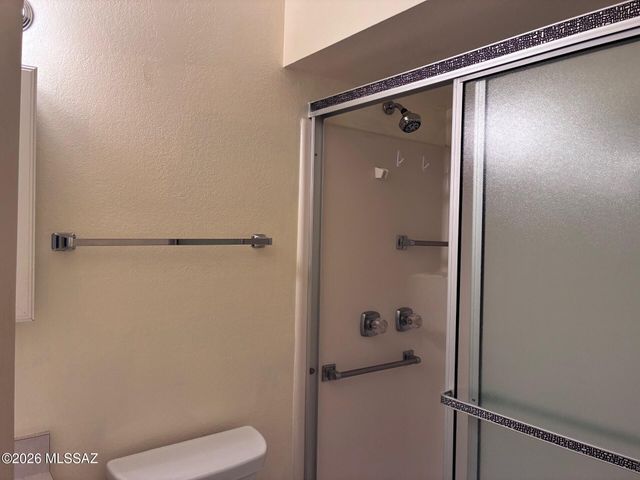 26 W Calle Del Chancero, Green Valley, AZ 85614