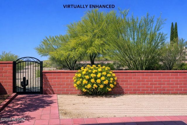 26 W Calle Del Chancero, Green Valley, AZ 85614