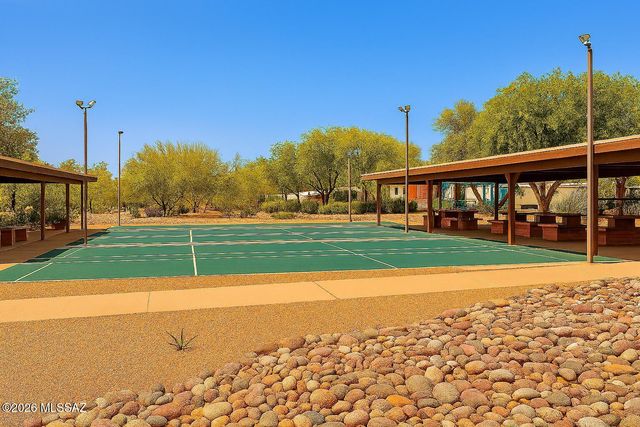 26 W Calle Del Chancero, Green Valley, AZ 85614