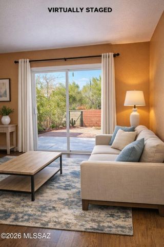 26 W Calle Del Chancero, Green Valley, AZ 85614