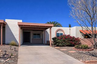 26 W Calle Del Chancero, Green Valley, AZ 85614