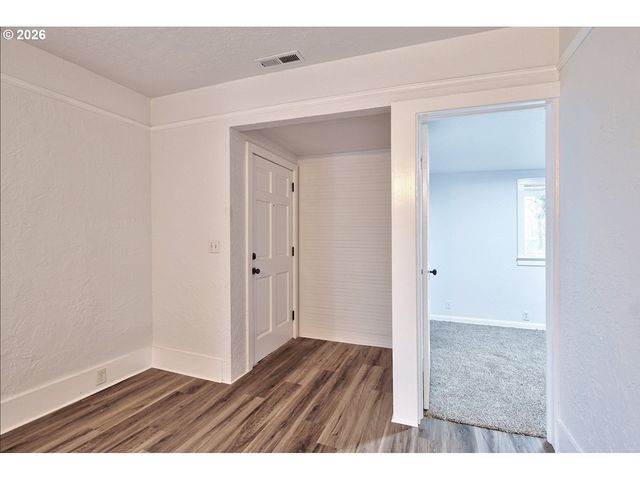 774 Se 18TH St, Salem, OR 97301