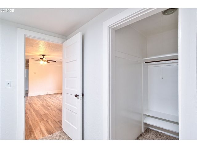 774 Se 18TH St, Salem, OR 97301