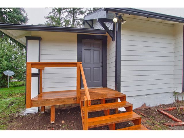 774 Se 18TH St, Salem, OR 97301