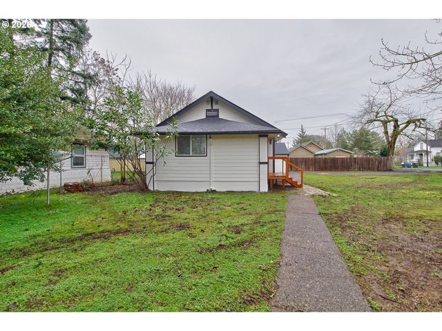 774 Se 18TH St, Salem, OR 97301