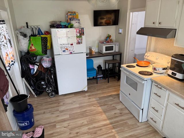 220 10TH ST, Brookhaven, PA 19015