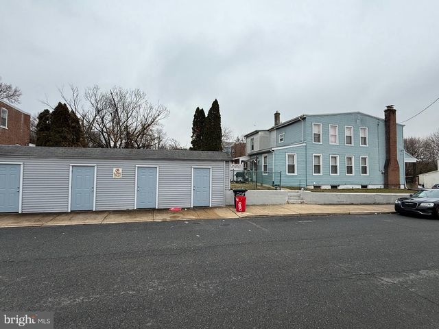 220 10TH ST, Brookhaven, PA 19015