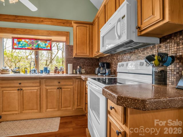 294 Verbena Drive, Black Mountain, NC 28711