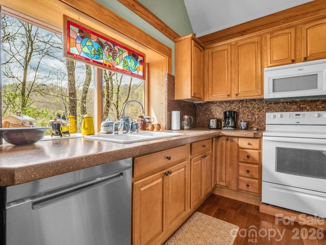 294 Verbena Drive, Black Mountain, NC 28711