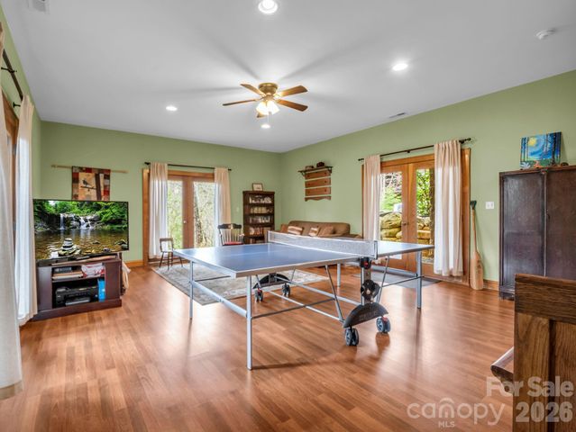 294 Verbena Drive, Black Mountain, NC 28711