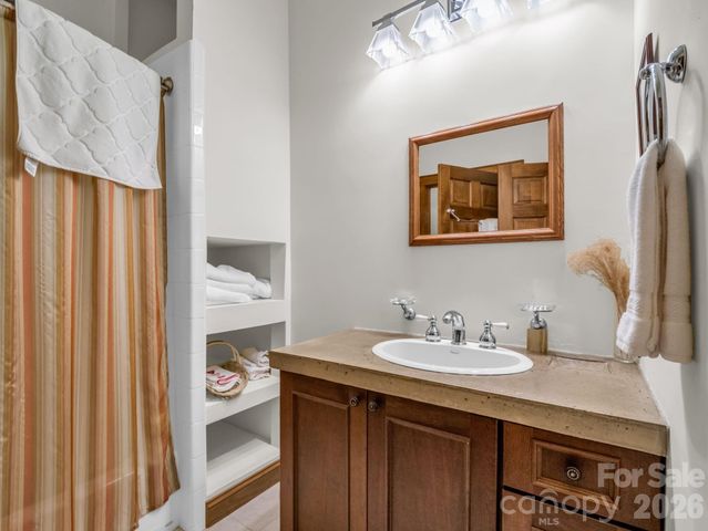 294 Verbena Drive, Black Mountain, NC 28711