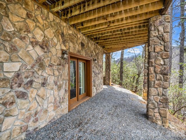 294 Verbena Drive, Black Mountain, NC 28711