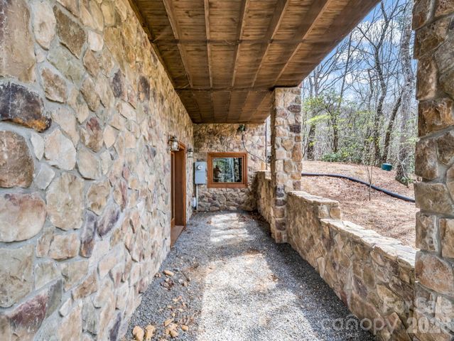 294 Verbena Drive, Black Mountain, NC 28711