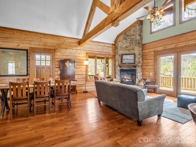 294 Verbena Drive, Black Mountain, NC 28711