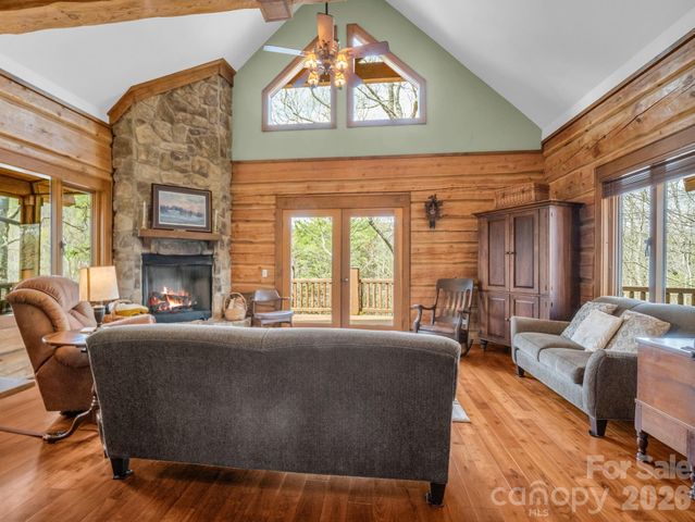 294 Verbena Drive, Black Mountain, NC 28711