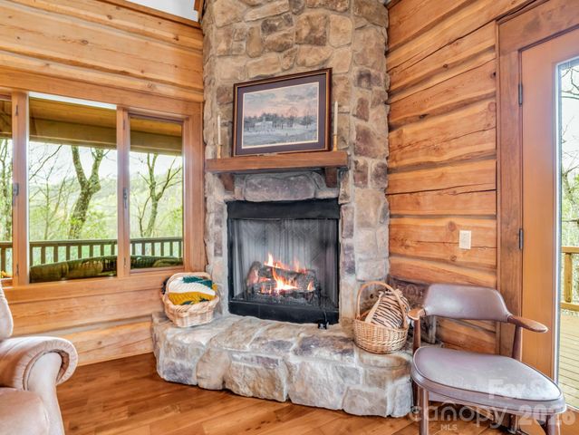 294 Verbena Drive, Black Mountain, NC 28711