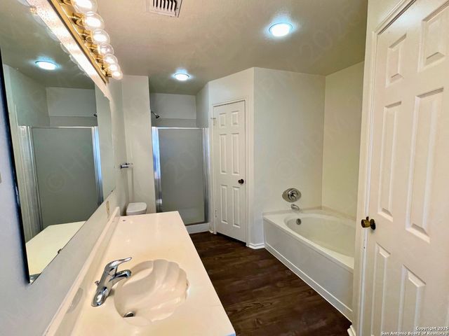 8038 Wayside Trail, San Antonio, TX 78244