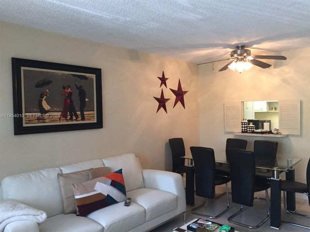 14211 N Kendall Dr 201E, Miami, FL 33186