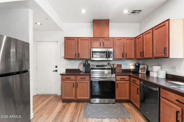 1225 N 36TH Street 1019, Phoenix, AZ 85008