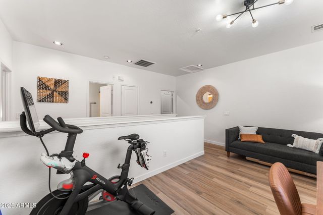 1225 N 36TH Street 1019, Phoenix, AZ 85008