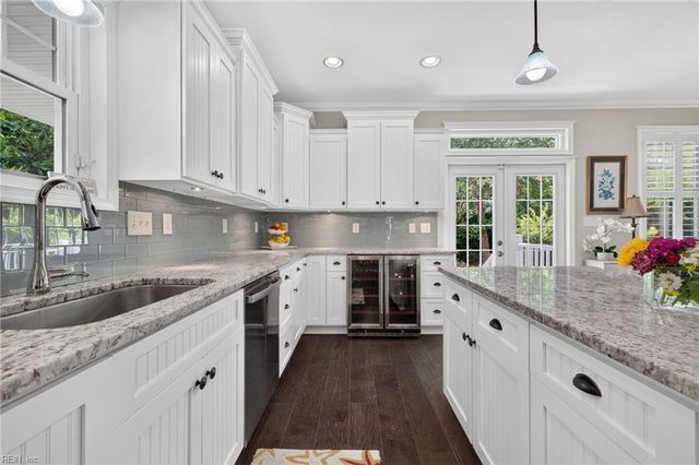 208 52nd ST, Virginia Beach, VA 23451