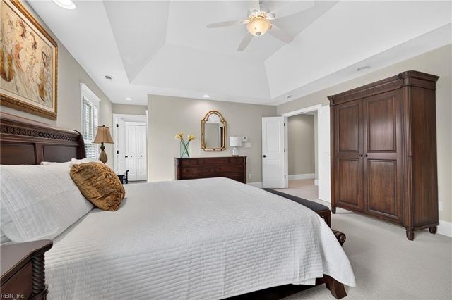 208 52nd ST, Virginia Beach, VA 23451