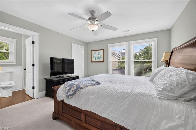 208 52nd ST, Virginia Beach, VA 23451