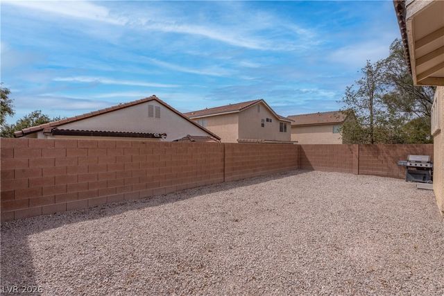 1025 Echo Beach Avenue, North Las Vegas, NV 89086